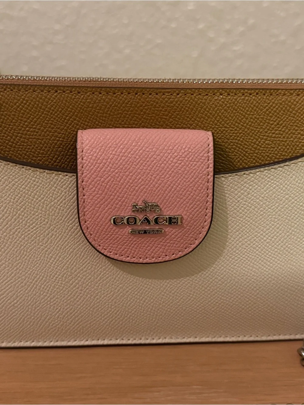 Coach compact mini
